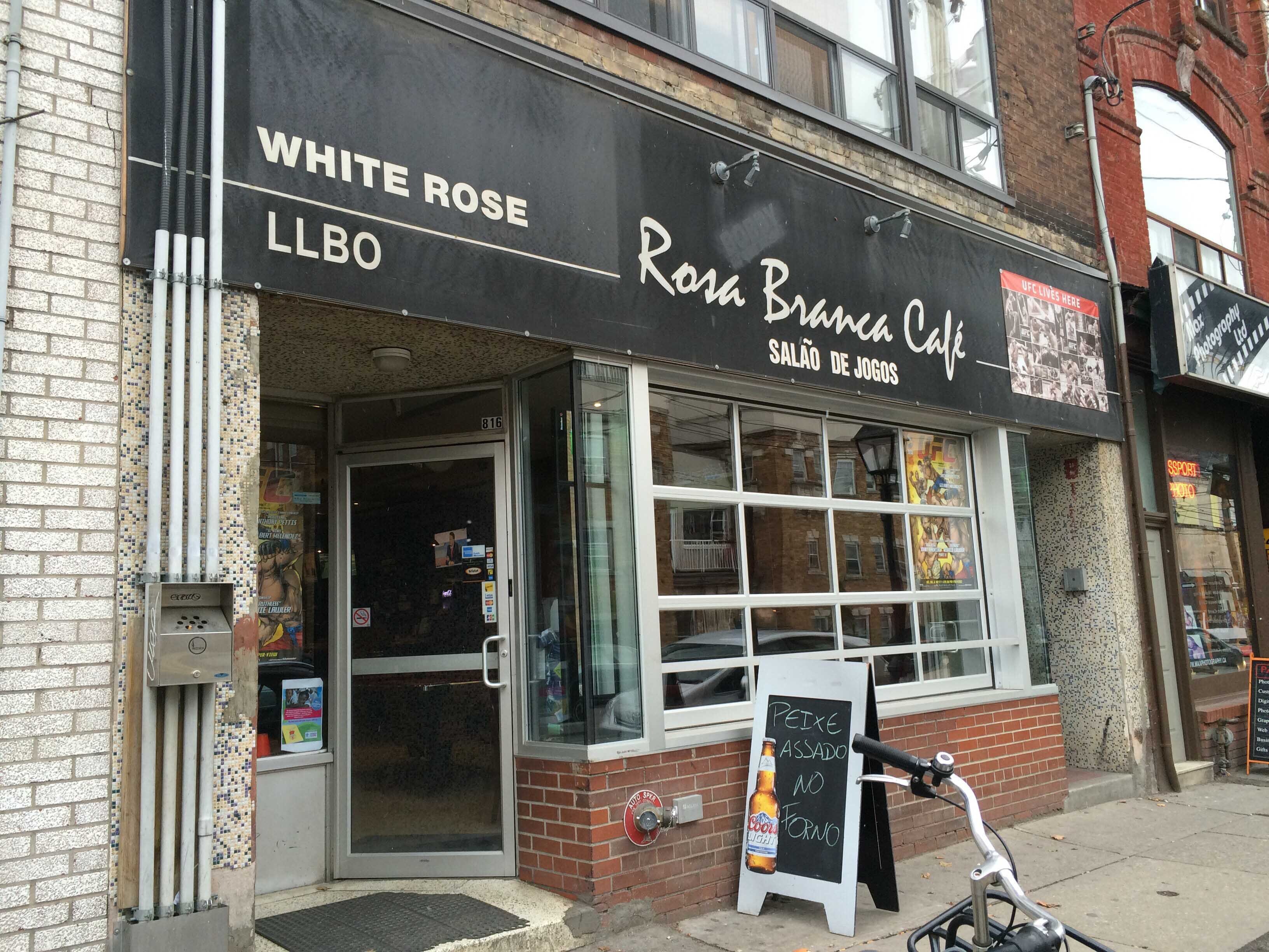 Rosa Branca Café