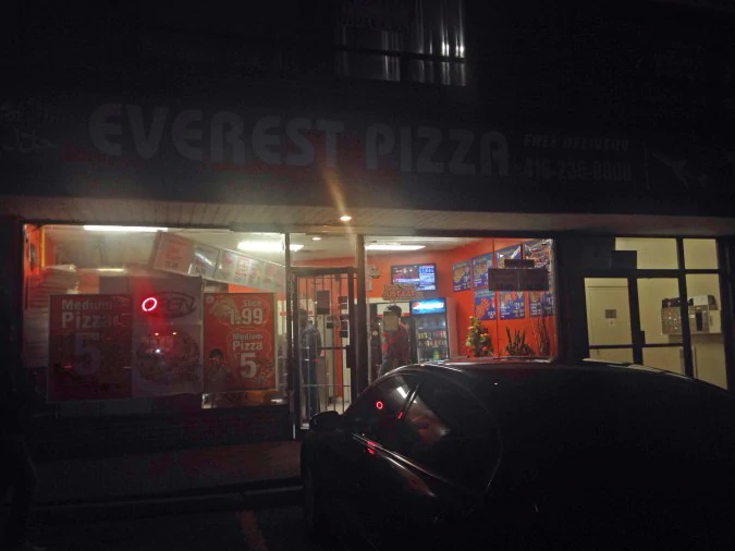 Everest Pizza